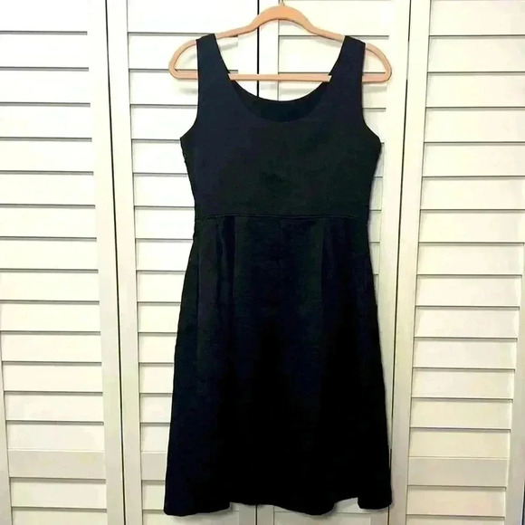 Land’s End Scoop Neck Sleeveless A-Line Dress Size 6P Black - Picture 7 of 8
